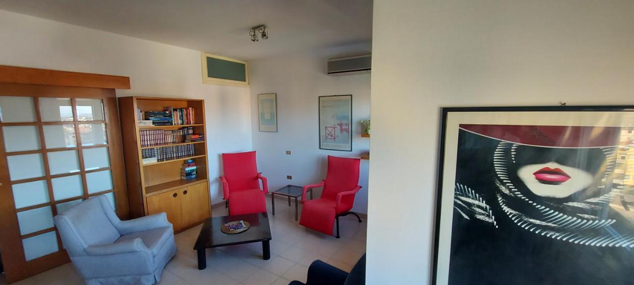 Bellavista Apartment กาญารี ภายนอก รูปภาพ